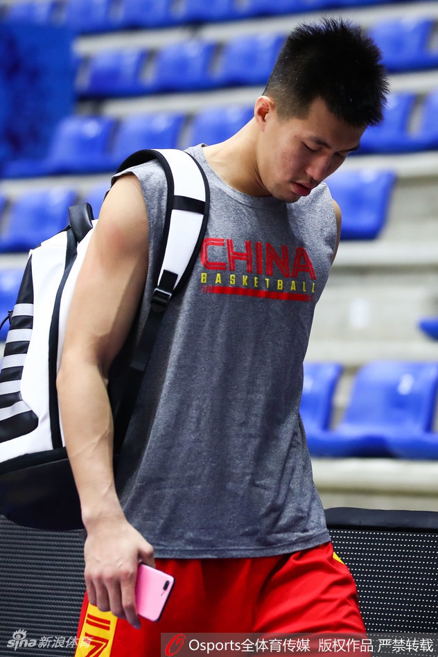 中国男篮世预赛赛前训练