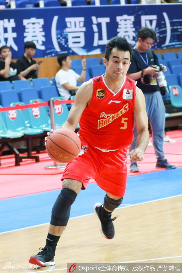 CBA第2轮:福建120-81八一