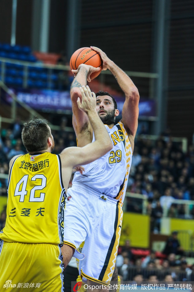 CBA第7轮:广厦132-94北控