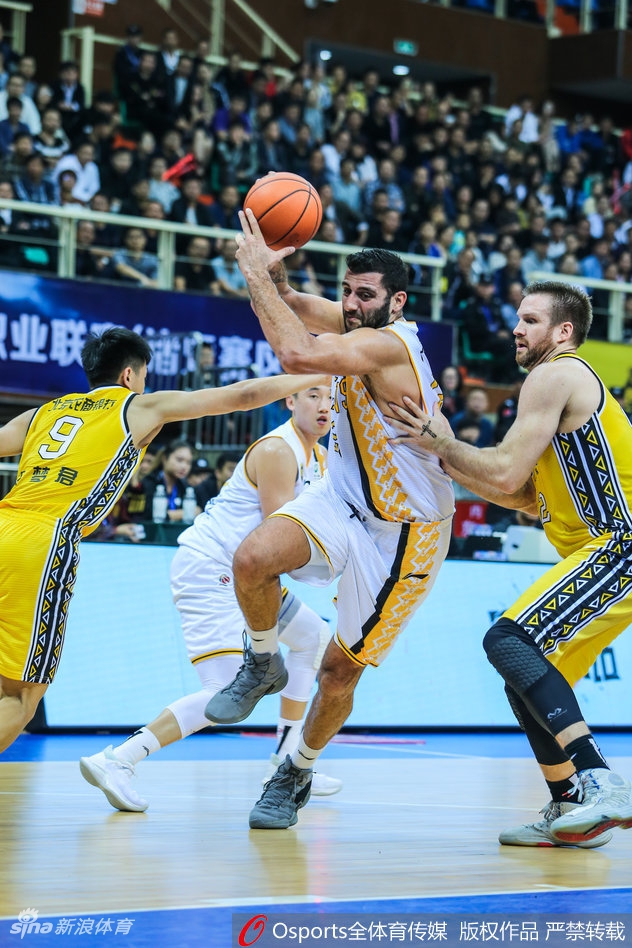 CBA第7轮:广厦132-94北控