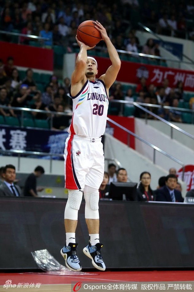 CBA第10轮:广州VS福建