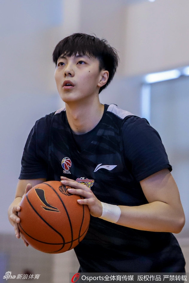 广东男篮备战CBA联赛第32轮