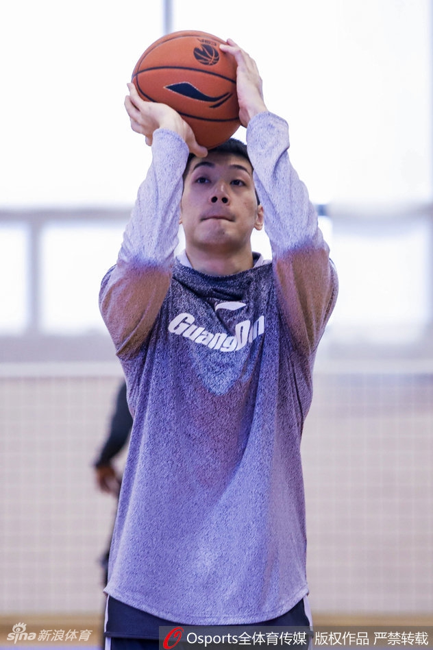 广东男篮备战CBA联赛第32轮