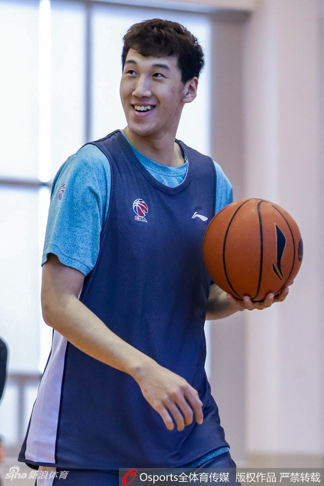 广东男篮备战CBA联赛第32轮