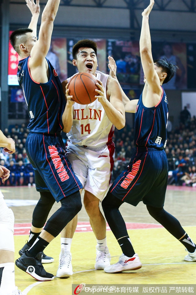 CBA第42轮：吉林111-132广东