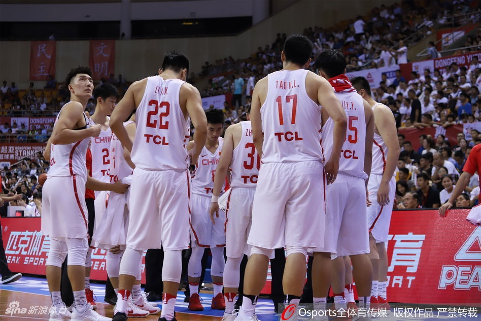 斯杯：男篮蓝队73-79克罗地亚