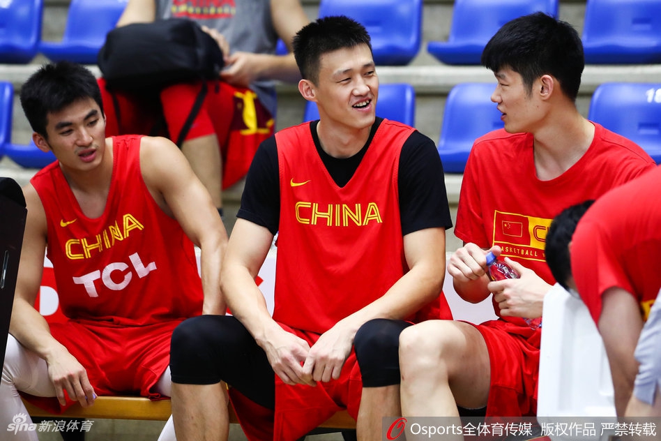 中国男篮世预赛赛前训练