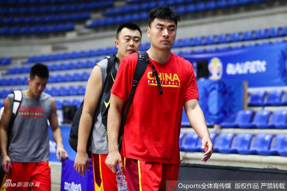 中国男篮世预赛赛前训练