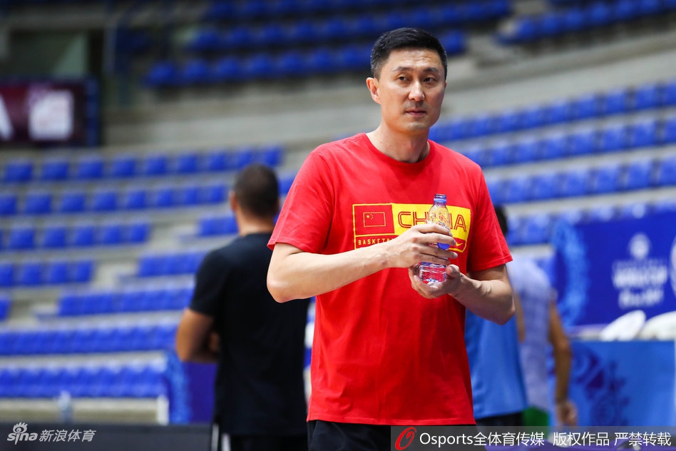 中国男篮世预赛赛前训练