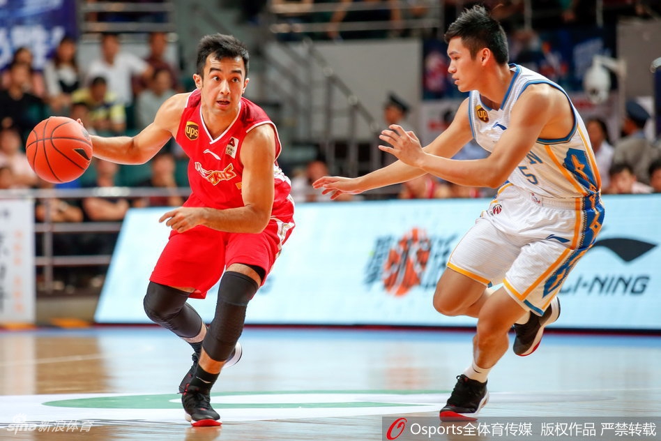 CBA第2轮:福建120-81八一