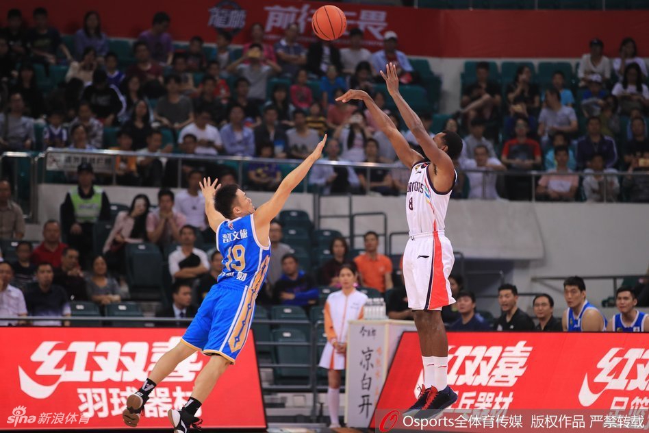 CBA第10轮:广州VS福建
