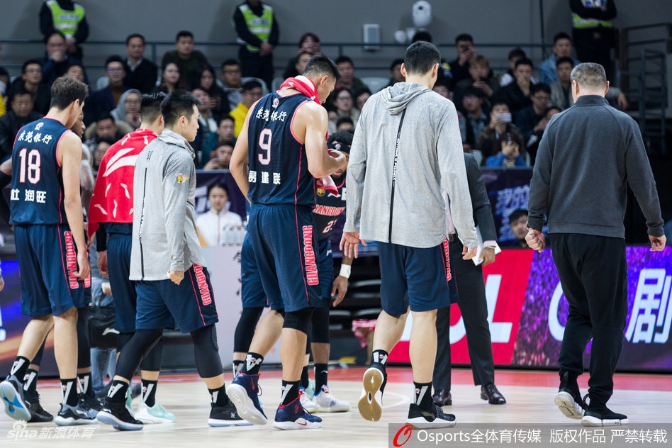 一夜倒下3名国手！阿联吴前皆受伤