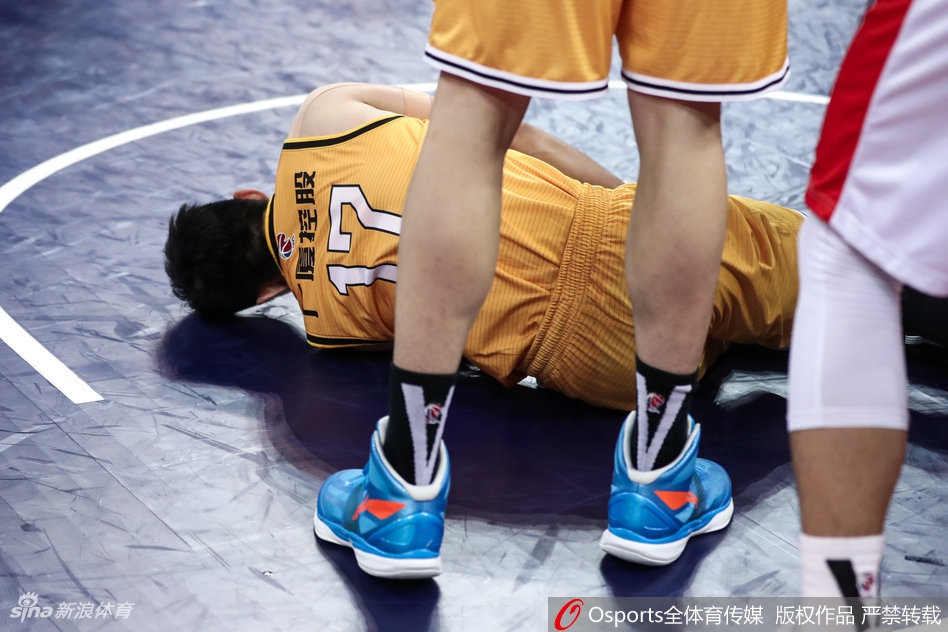 一夜倒下3名国手！阿联吴前皆受伤