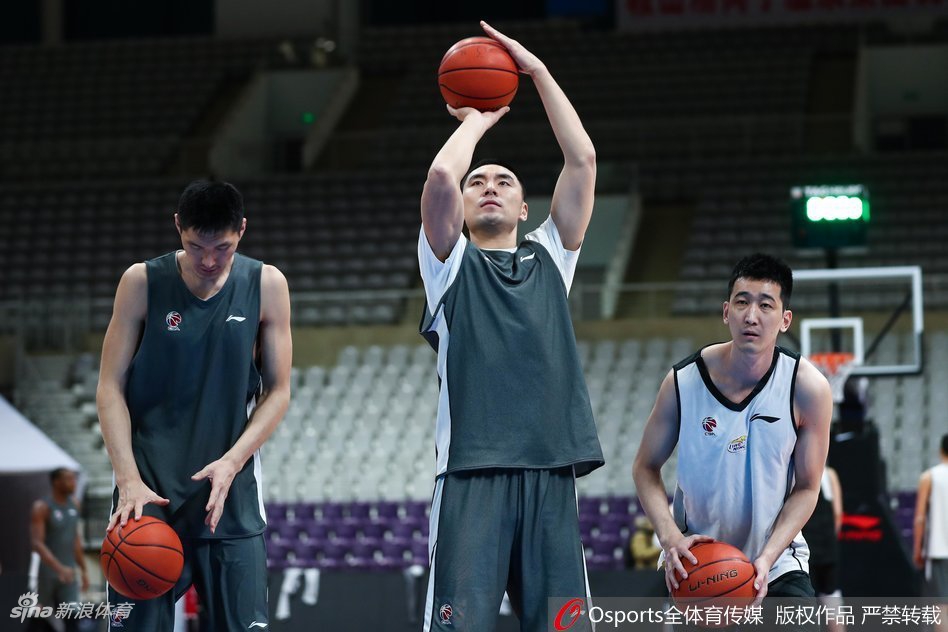 辽宁男篮赛前训练备战辽粤战