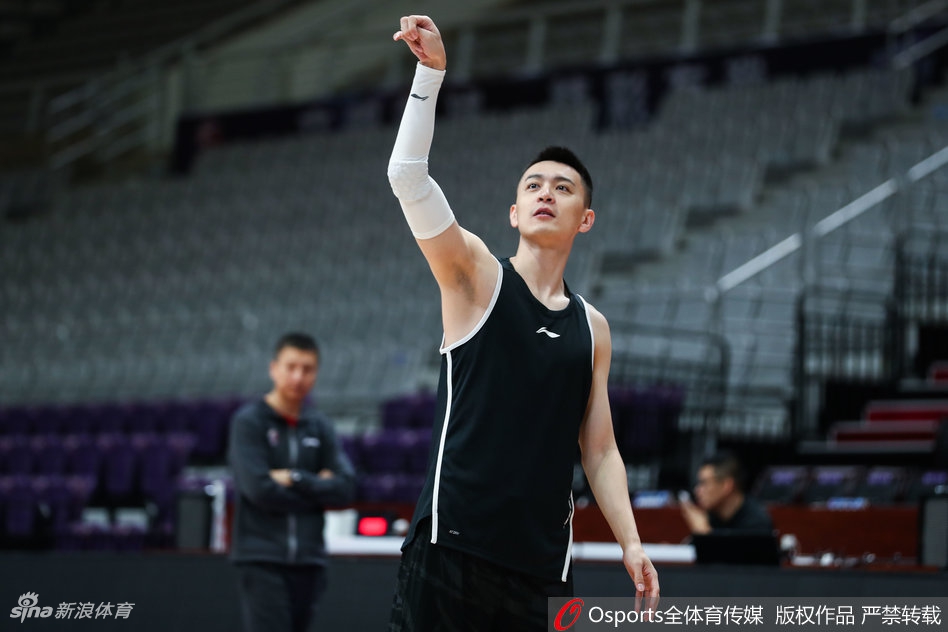 辽宁男篮赛前训练备战辽粤战
