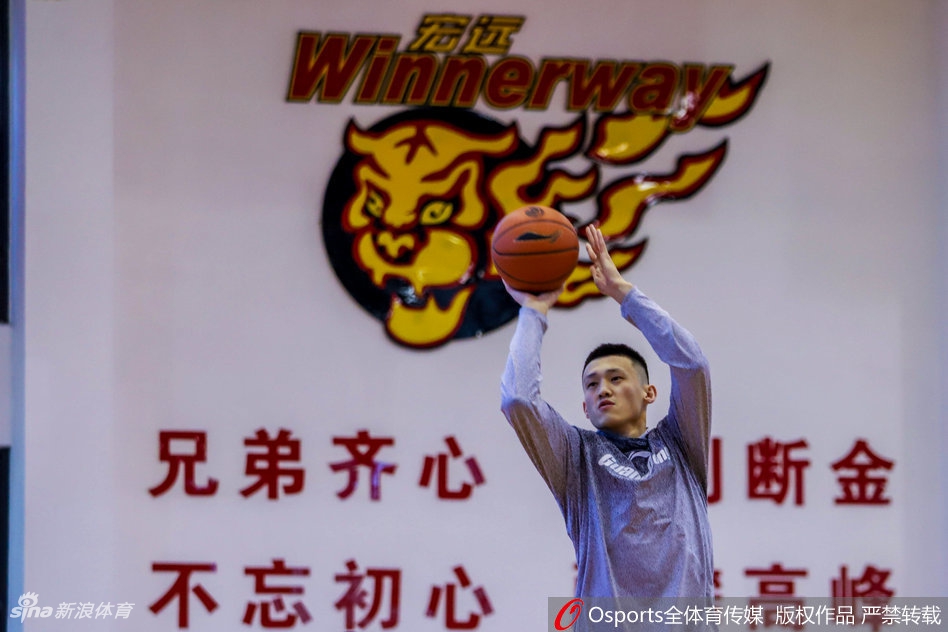 广东男篮备战CBA联赛第32轮