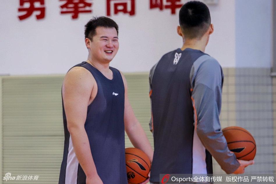 广东男篮备战CBA联赛第32轮