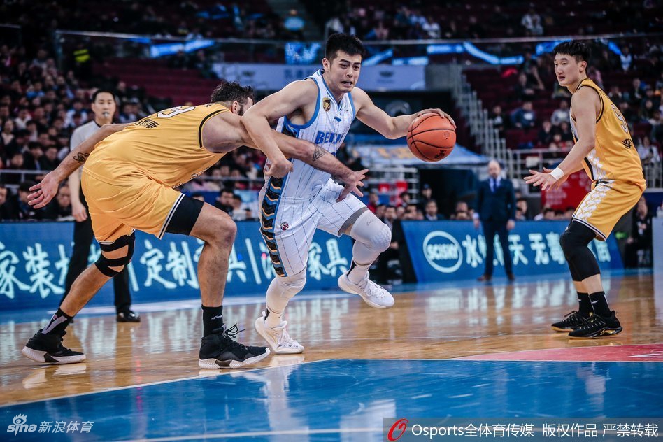 CBA第32轮:北京120-98广厦