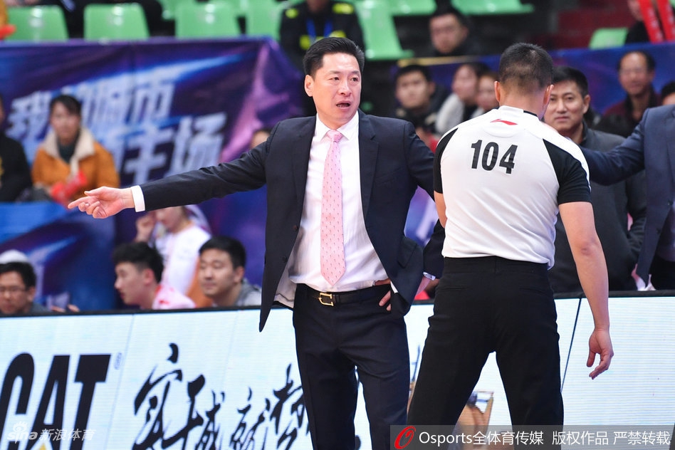 CBA第36轮:四川115-119广厦