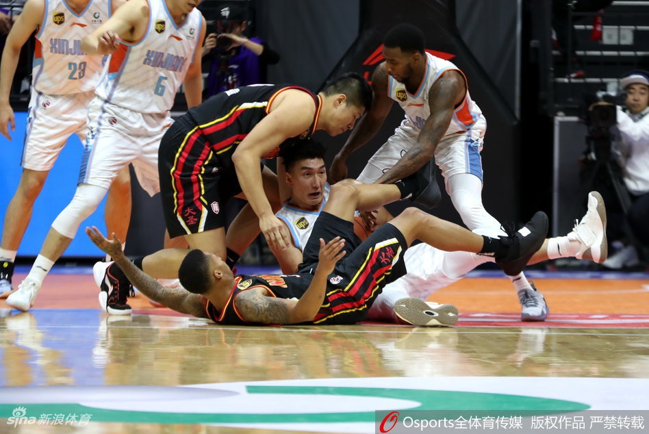 CBA第2轮:新疆VS同曦