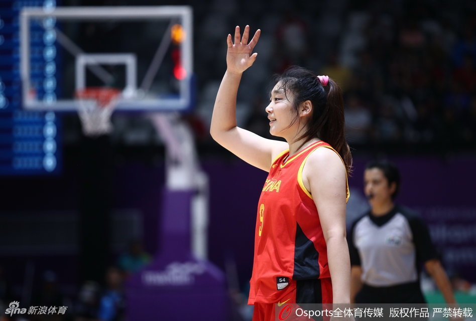 亚运女篮决赛：中国71-65胜朝韩联队摘金