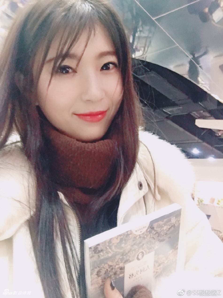 太可爱了!因灌篮高手爱上篮球的小萌妹