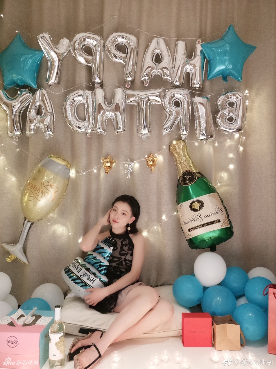 女生也能玩街球!她炫技你学不来!