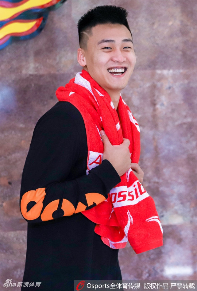 广东男篮春节写真拍摄花絮