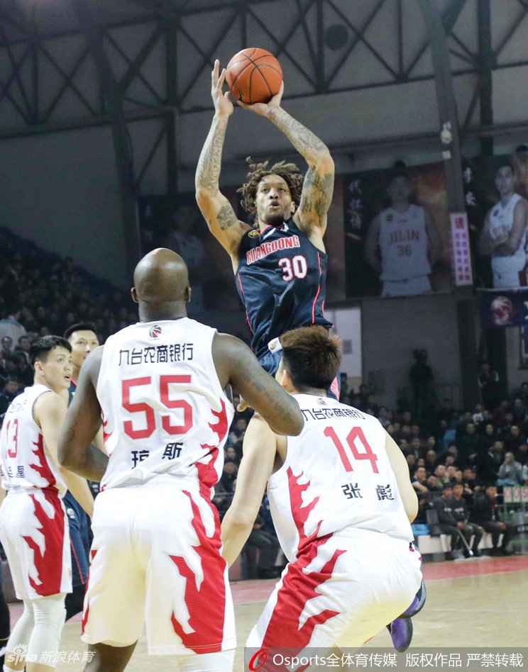 CBA第42轮：吉林111-132广东
