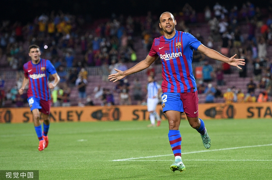 [西甲]巴萨4-2皇家社会 布莱斯维特2射1传