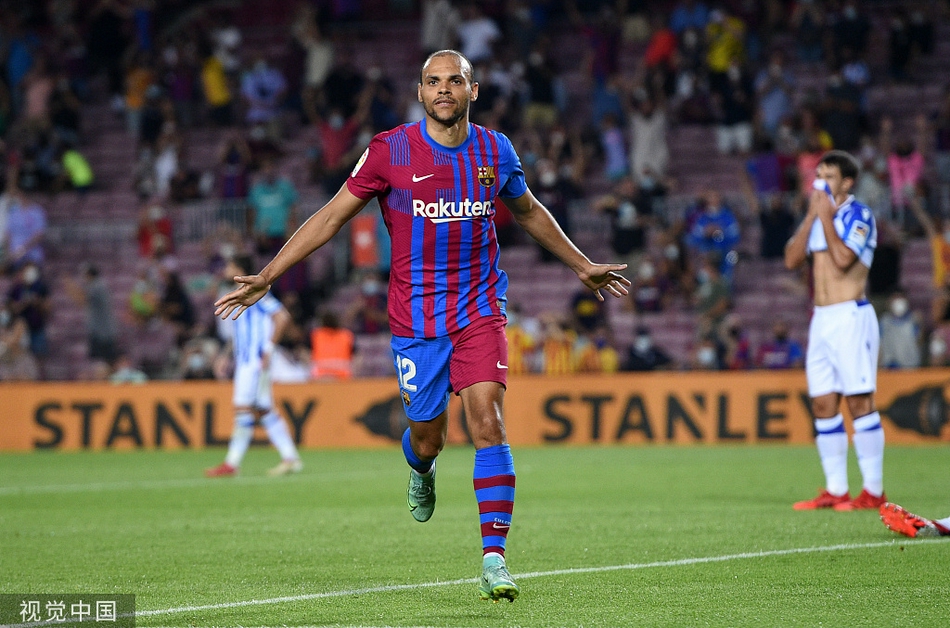 [西甲]巴萨4-2皇家社会 布莱斯维特2射1传