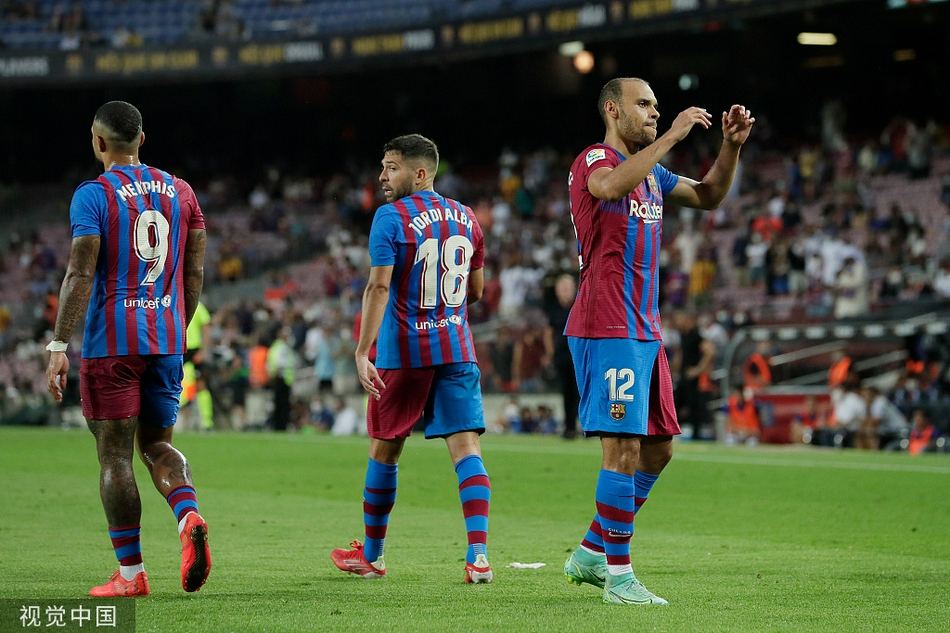 [西甲]巴萨4-2皇家社会 布莱斯维特2射1传