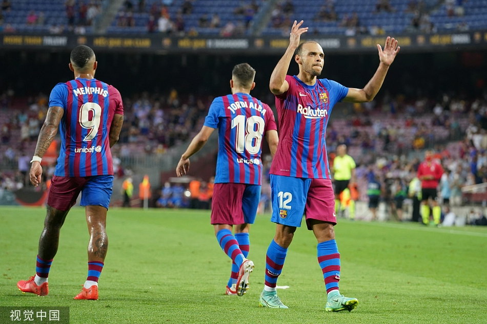 [西甲]巴萨4-2皇家社会 布莱斯维特2射1传