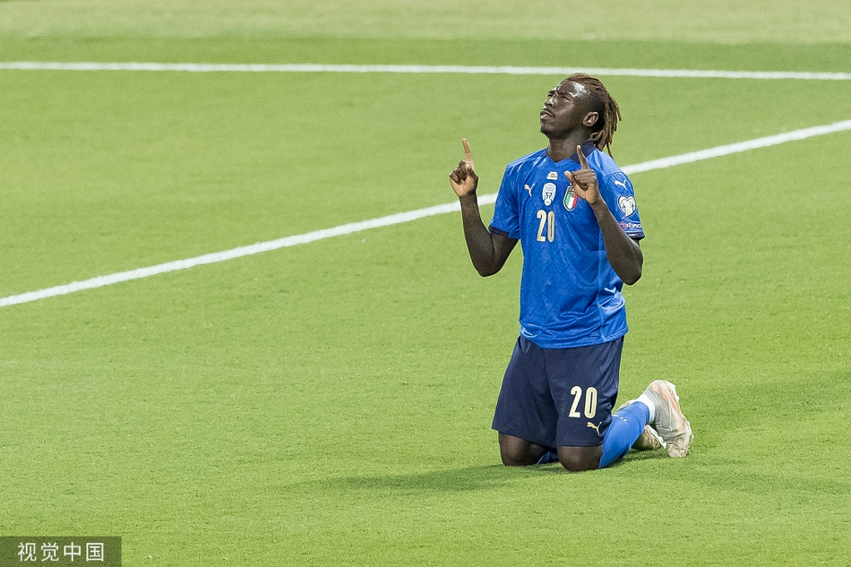 [世预赛]意大利5-0立陶宛 小基恩梅开二度