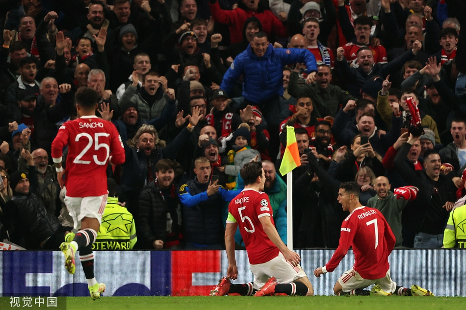 [欧冠]曼联3-2大逆转 C罗绝杀