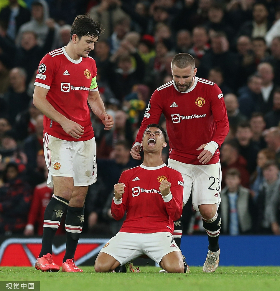 [欧冠]曼联3-2大逆转 C罗绝杀