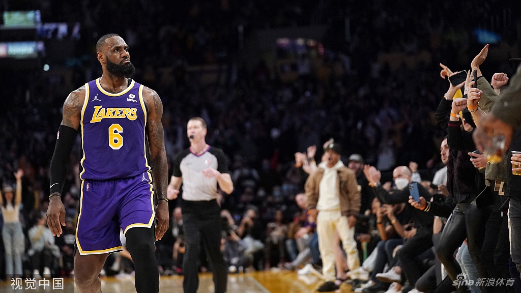 [NBA]湖人107-101险胜爵士 詹姆斯33分