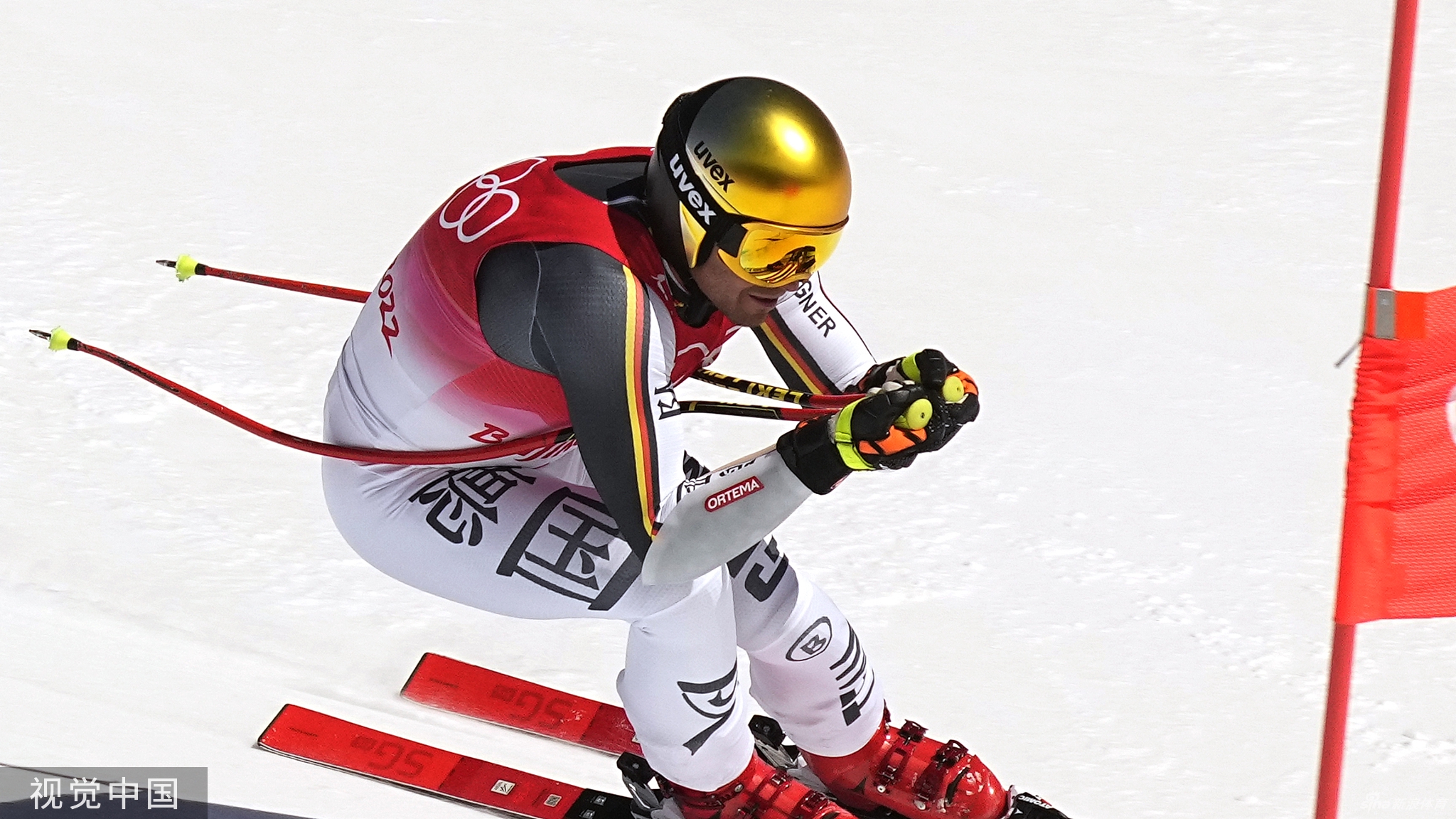 北京冬奥赛场上中国的龙纹元素