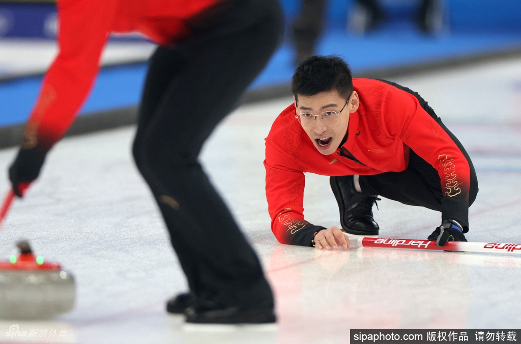 [冰壶混双]中国组合范苏圆/凌智6-8加拿大