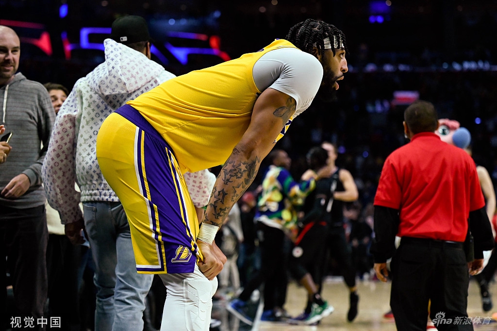 [NBA]湖人110-111快船 浓眉30分失绝杀