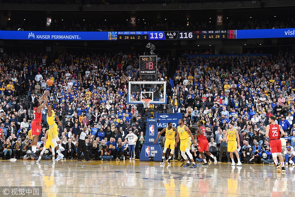 哈登投中扳平一球