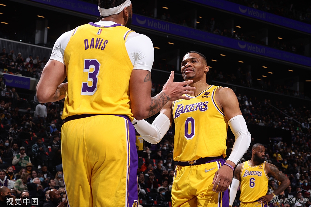 [NBA]湖人106-96篮网 詹姆斯豪取33分