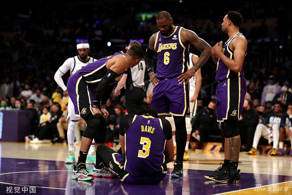 [NBA]湖人107-101险胜爵士 詹姆斯33分