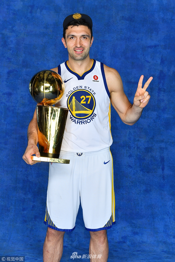 勇士拍摄总冠军写真