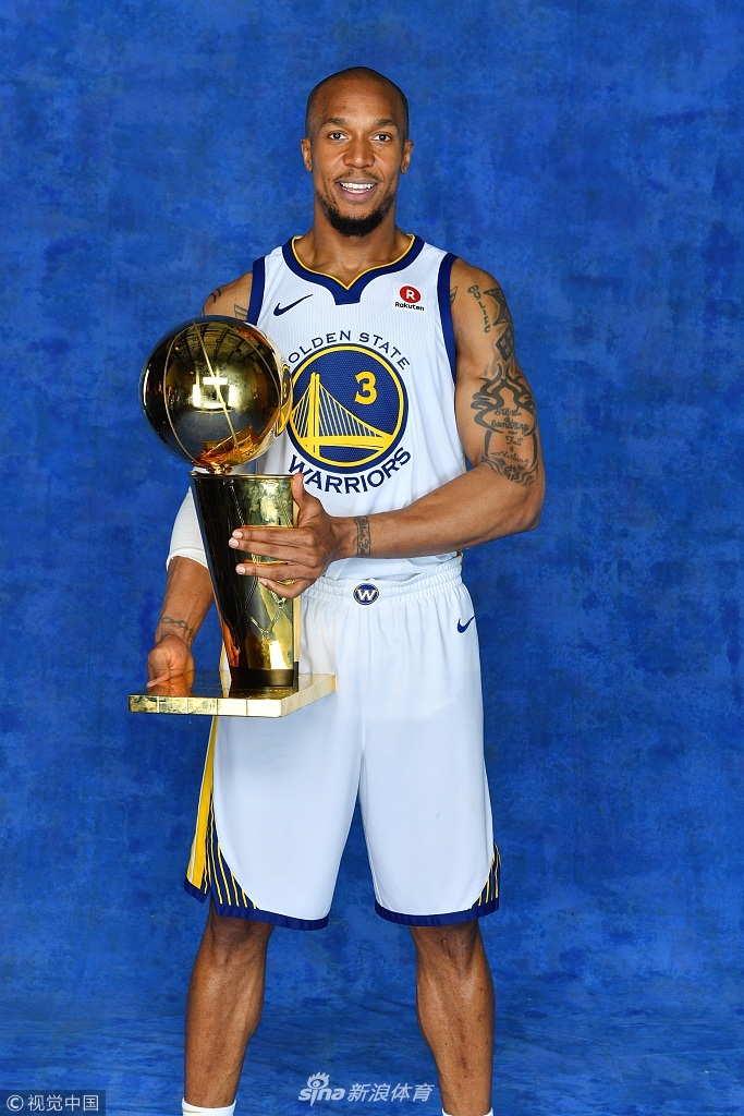 勇士拍摄总冠军写真