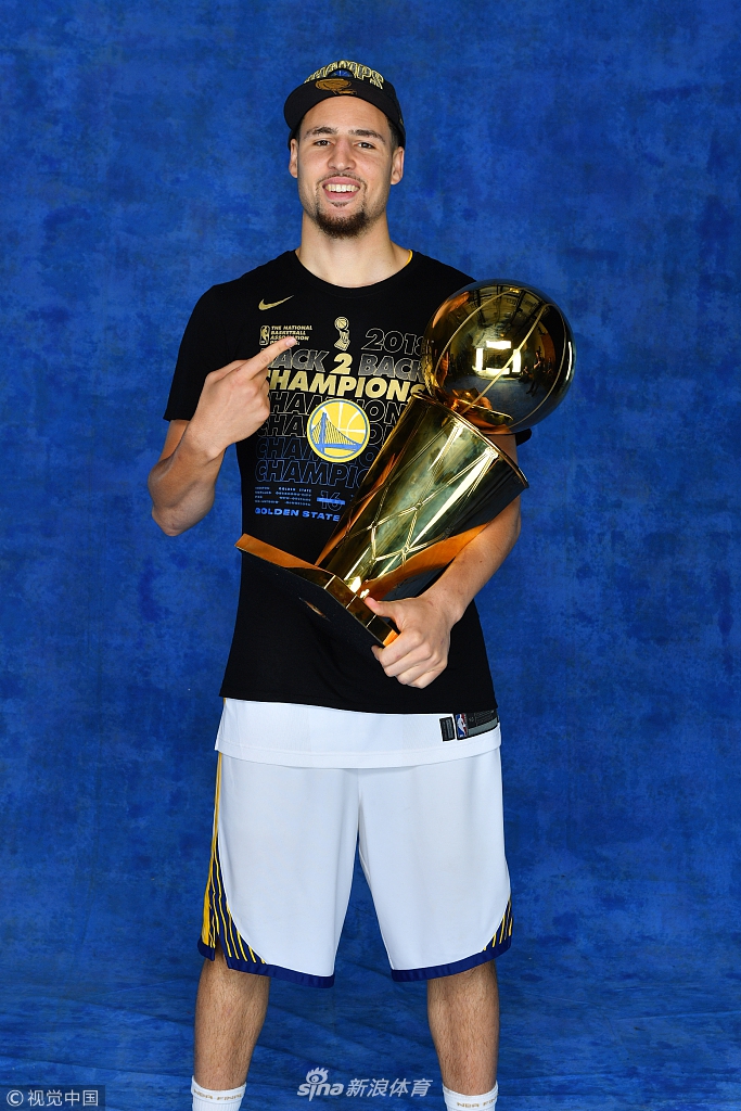 勇士拍摄总冠军写真