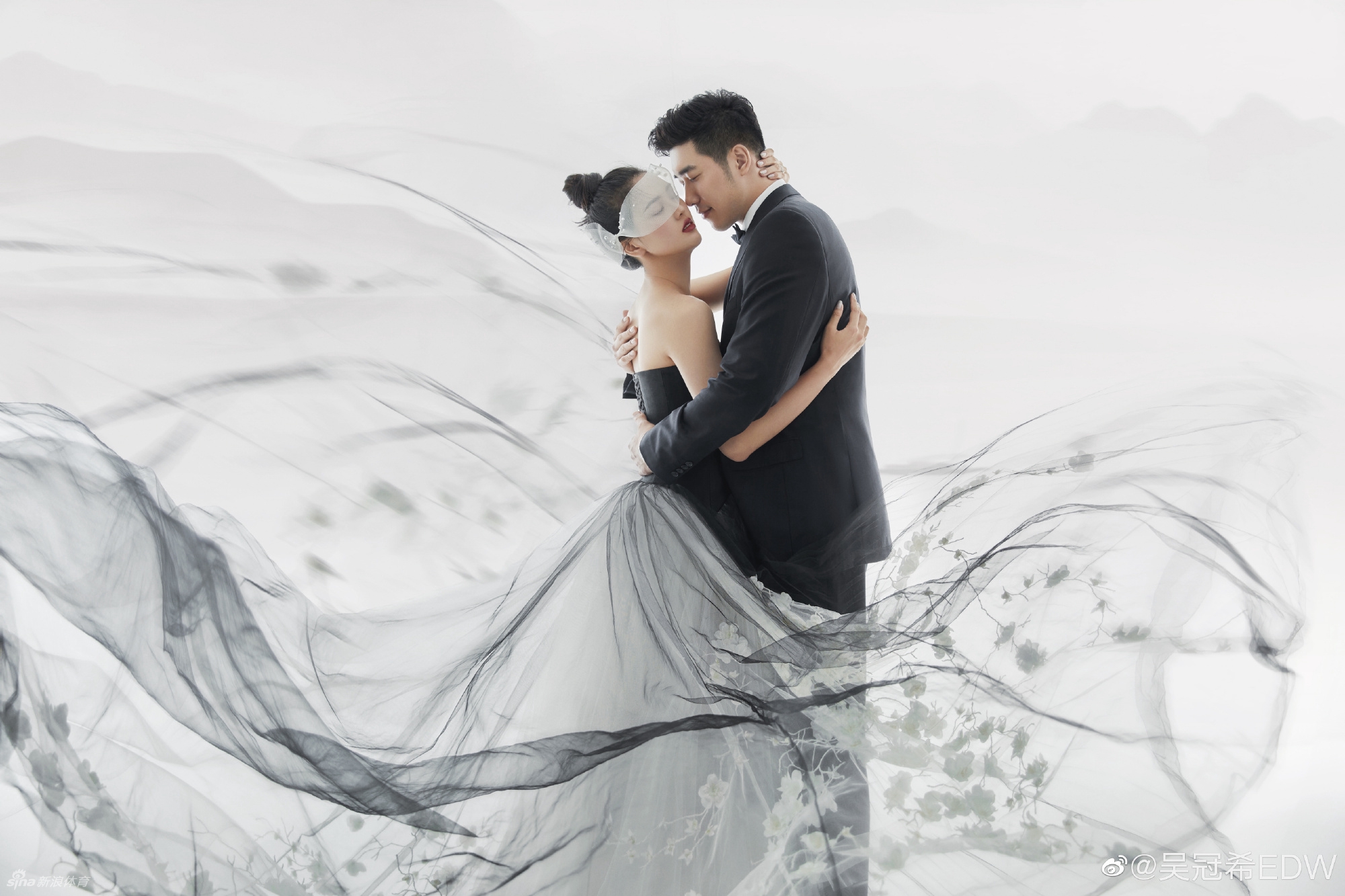 甜蜜！张常宁吴冠希六月举行婚礼