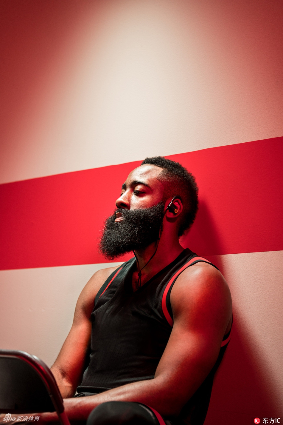 哈登追梦演绎唯美大片