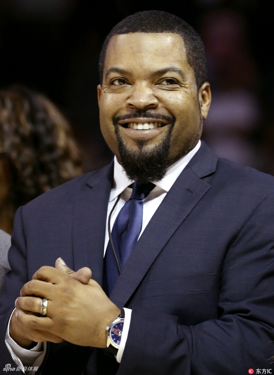 big3联盟开赛艾弗森亮相_高清图集_新浪网