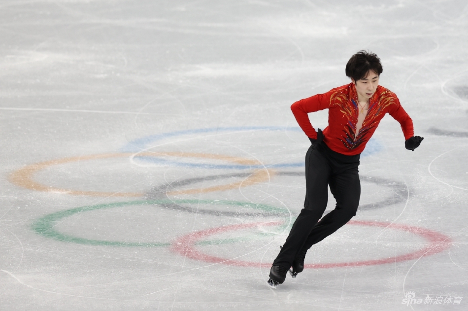 新浪直击男单自由滑金博洋获第四